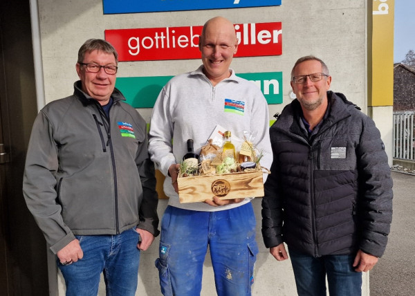 Dienstjubilaeum-Bruno-Blaettler-25-Jahre.jpg